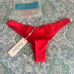 NWT Beach Bunny Tango bottoms. Large.